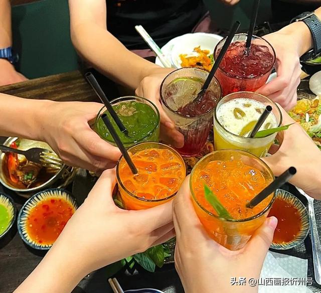 忻府区 又见奇村 | 御水泉民宿：泡入户暖汤 + 围炉撸串