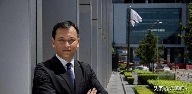 瑞幸咖啡实控人黎辉：父亲是原兰州军区副司令，妻子是知名主持人