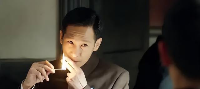 给过去10年最好的谍战剧排个名：《沉默的荣耀》第6，《风筝》第2