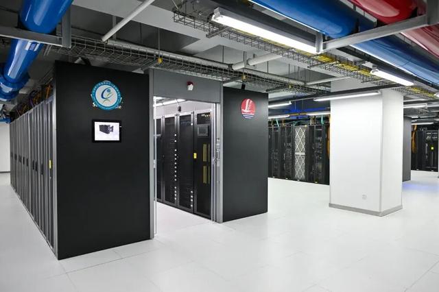 谷歌、亚马逊掀起“海底暗战”，中国企业不应缺席