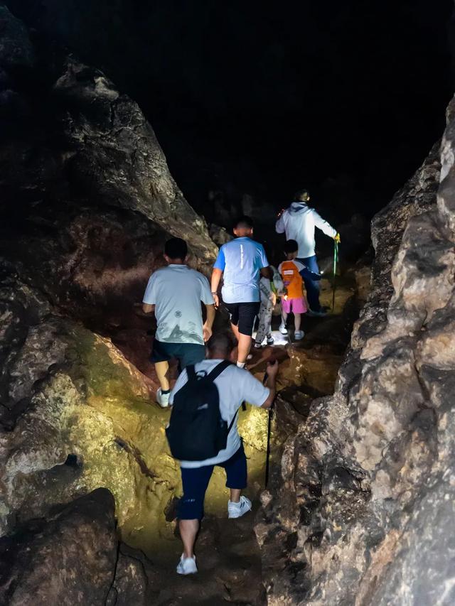 新发现！成都1.5h清凉不晒、溶洞探险的野趣徒步路线，快来！