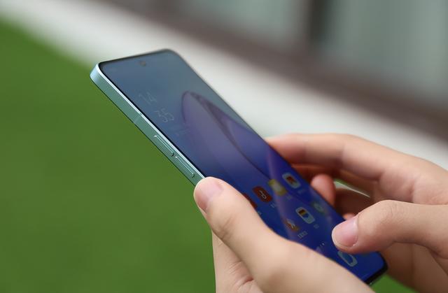 放弃无广告承诺？苹果地图2026上线广告，隐私底线在哪？