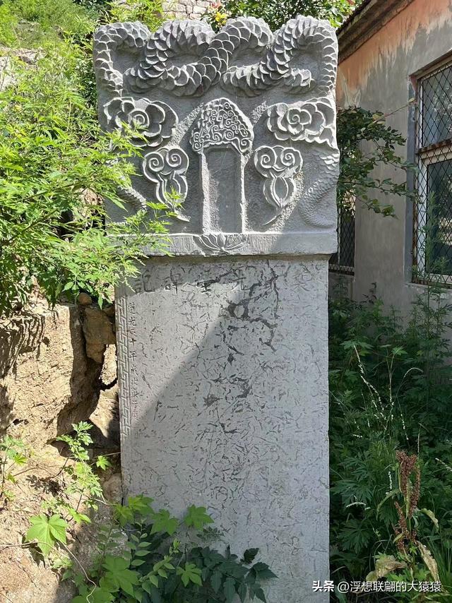 章丘官庄西南峪，和西周峪一样也是座美妙且质朴的古村