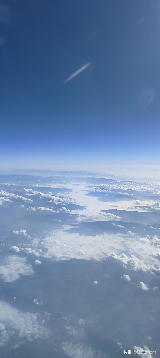 万米高空翱翔