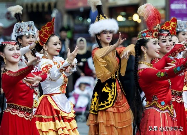 中国“起床最晚”城市：上午11点天才亮，异域风情的美女随处可见