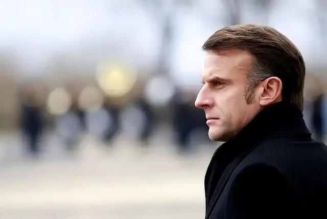 马克龙访华是烟雾弹？欧盟突然重拳出击，直指中国核心制造业要害