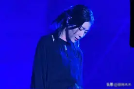 张悬成都演出引风波！劣迹艺人顶风作案，主办方被实名举报图片