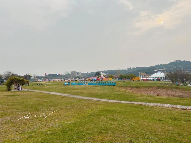 华中唯一“草原主题”5A景区,就在武汉,游客误以为穿越到内蒙?