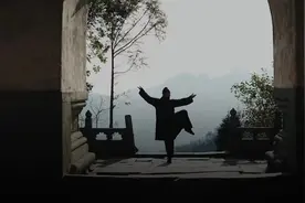 武当山的90后美国道长图片