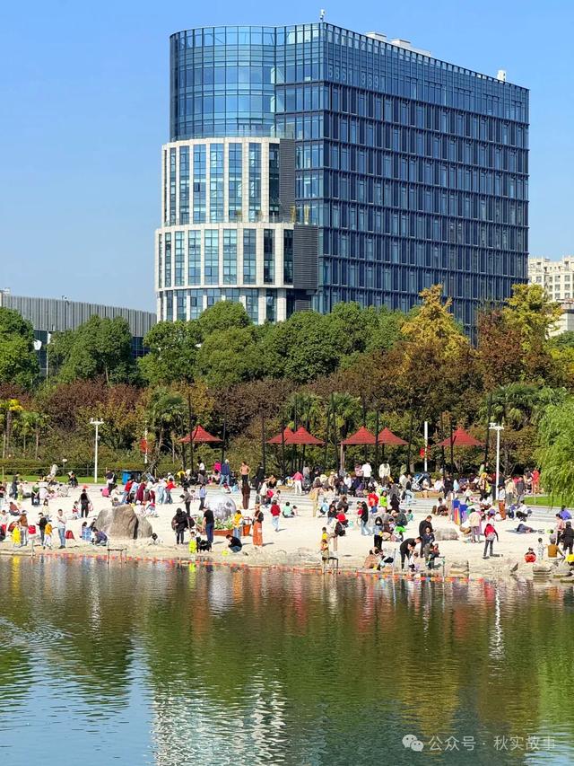 秋日的大宁公园简直美的不像话，推荐上海的朋友周末去玩