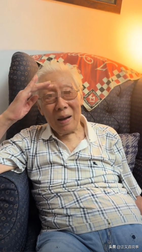 90岁焦晃现状堪忧：穿纸尿裤严重忘事，与小30岁妻子住无电梯顶层