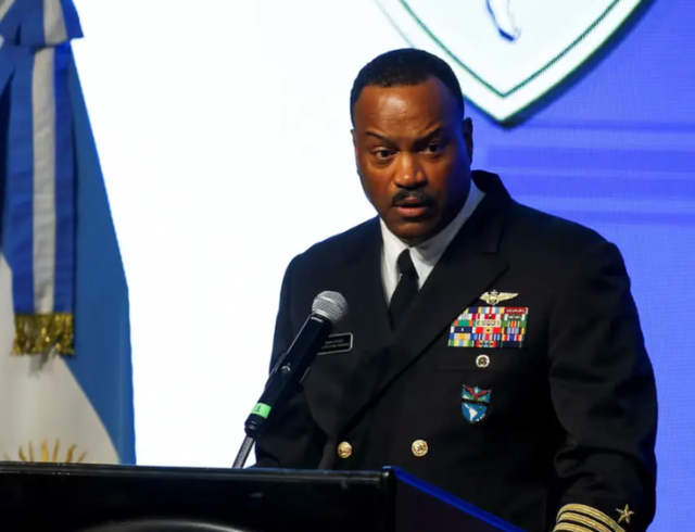 马杜罗后台全就位，中俄明确表态，美军发兵在即，司令却先行辞职