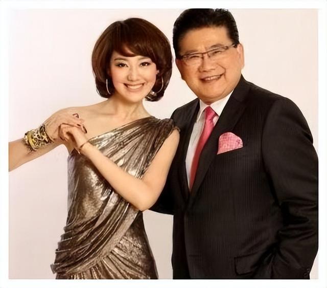 私生活混乱、被央视开除	、陪睡上位？王冠身上的标签究竟有多离谱