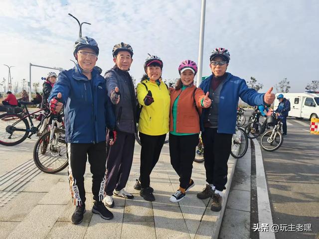 老虎队的故事46，第一面队旗