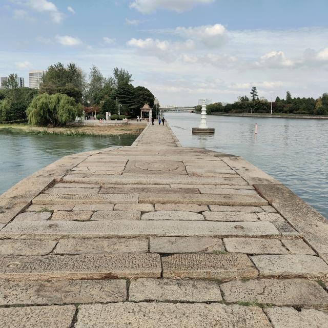 在苏州听这座古桥低吟浅唱，感受千年传奇与不朽风雅！