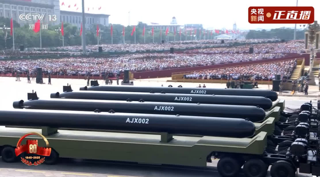 创造历史？乌克兰无人潜航器击毁基洛级潜艇，俄罗斯矢口否认