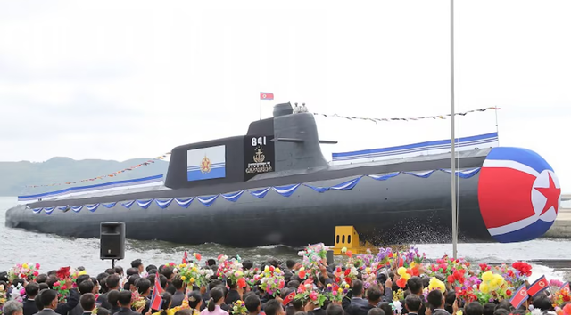 金正恩当众跪地哭红双眼，俄乌大决战在即？普京想拉中国入局被拒