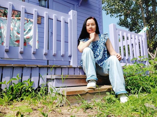 54岁丧偶女人不找男人，四处流浪真的好吗？