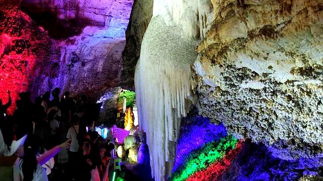 郑州村民无意一铲，挖出世界级奇观！数十年来闻名全国，至今仍爆