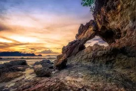 12月底，恍然大悟，冰释前嫌，邂逅前任，旧情复燃的4个星座图片