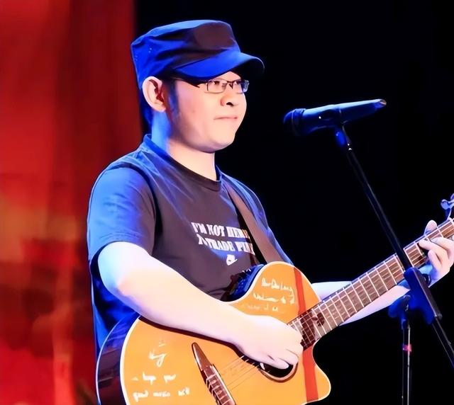 十年版权恩怨，两人在音乐领域大打出手，如今的下场怪不了别人