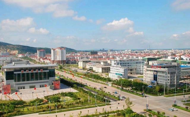 江苏有个“穷冒烟”的县，比3个朝阳区还大，人均GDP极低