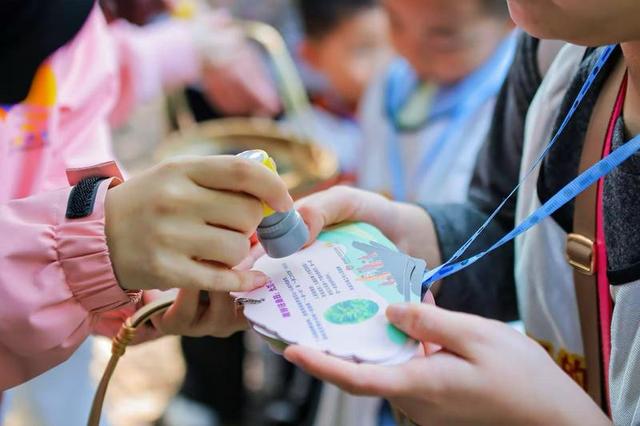 最好的礼物是陪伴 杭州亲子自然行以自然为课堂启迪心灵