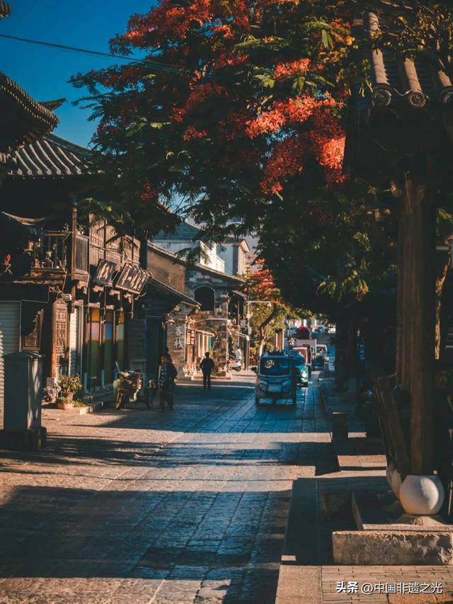 云南建水——千年临安古城 ：中国最后一座活着的古城！