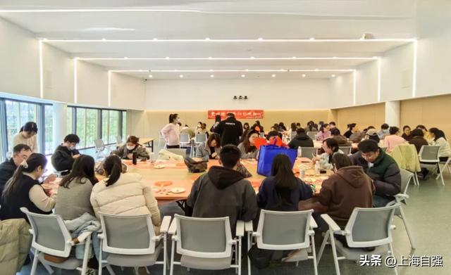 各区动态｜青浦：党旗耀自强·红杉映初心