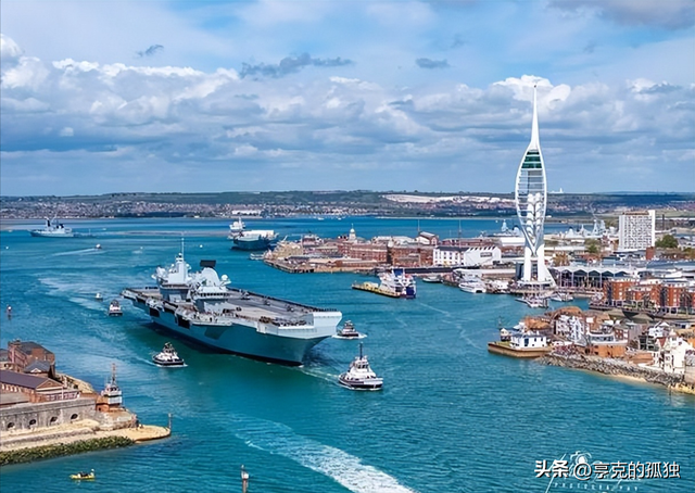 又让张召忠说中了？东拼西凑550亿建的2艘航母，如今彻底成为累赘