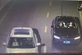 车在福建租的、牌照找黄牛买的、螺丝是松动的、驾驶证也是吊销的！这名男子在贵阳栽了图片