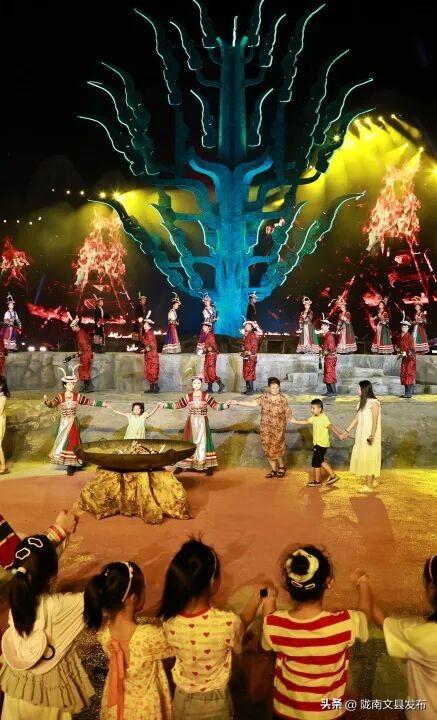 谁说冬日萧瑟？白马河畔，正藏着一个“暖色系”的冬天