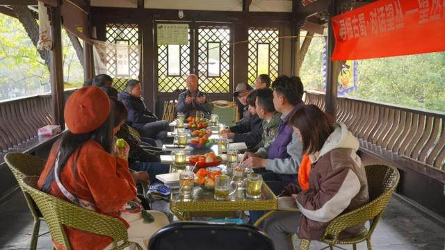 郫都区互联网文化协会成功举办望丛祠文化探访暨座谈交流活动