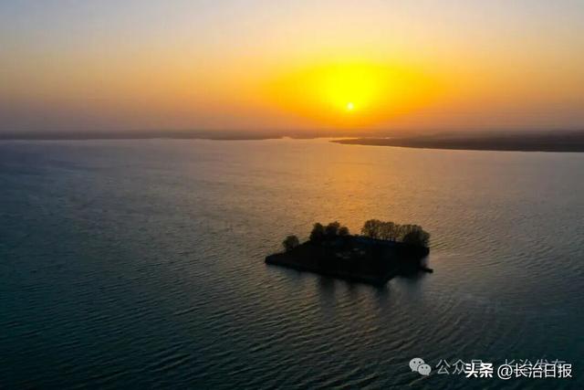 速看高清大图！“太行天池”冬日 “换装”！