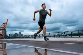 跑步多久才会开始“燃脂”？怎么跑步才是正确的？图片