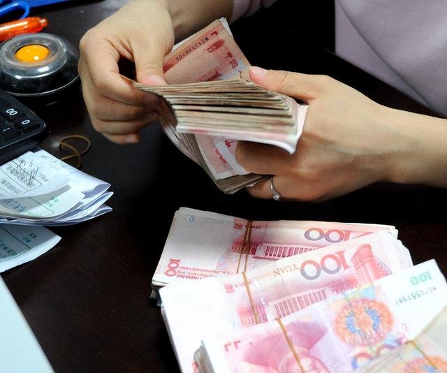 手握20万别傻存！三招能让钱生钱，最后一招你意想不到