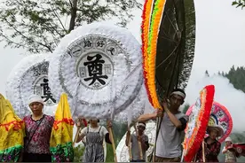 家中老人过世后，你要知道“遗物三不留，留下害子孙”图片