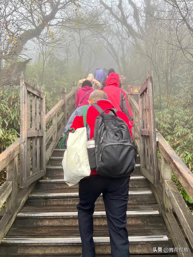 我的旅游日记三：登梵净山需要知道一些细节才能看到更美的风景