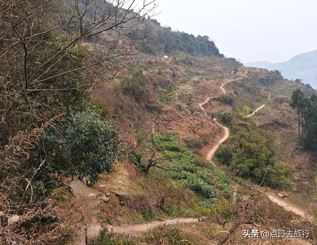 成都最近的6条爬山路线，超长的山脊线视野壮阔，都不要门票！