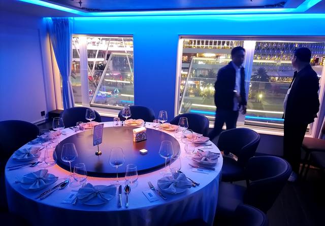 山海缔造的法中双味饕餮盛宴——深圳海上世界幕爵法餐探秘。