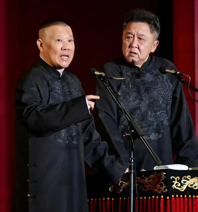 郭德纲被“约谈	”不到两天，相声界变天了？冯巩的态度说明一切！