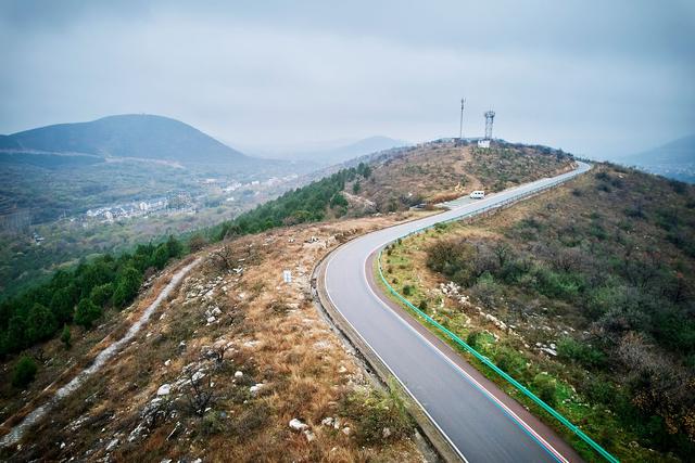 安徽淮北龙脊天路，一条山脊上的公路，让你穿梭于时光与自然之间