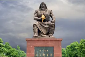 你知道我们的前人，是如何发明钻木取火的？何为篝火？何为人燧？图片