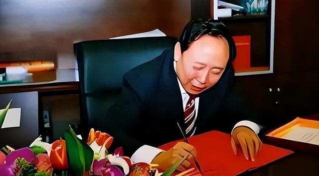 深藏于我国高层的四大内奸，渗透进军政领域	，给国家带来严重危害