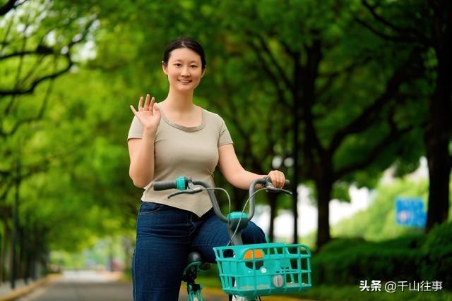 一个人骑车的早晨，才是成年人最顶级的放松方式，比躺平爽10倍！