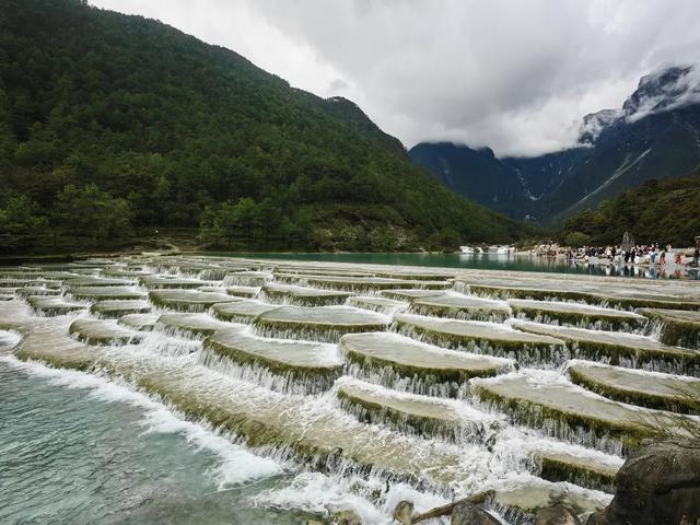 蓝月谷：丽江的“高原瑶池”，美得像一场不愿醒来的梦！