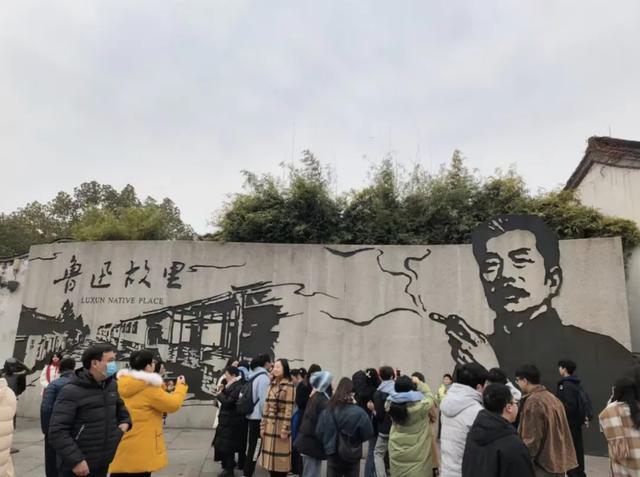 鲁迅抽的只是烟吗？