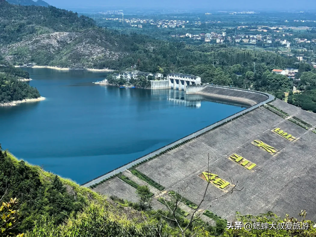 浙江有座被时光偏爱的名山，存悬空寺与爱心湖，仅限驴友才知道！