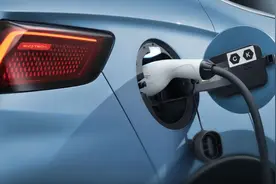 【时事评论】中国比亚迪叩响日本市场的双轨变奏曲图片