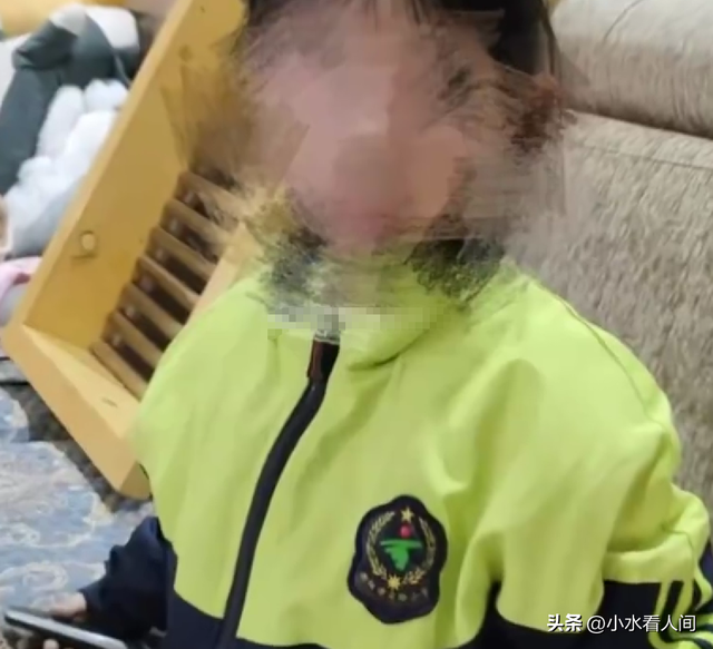 女孩追妈妈身亡后续：姑姑没说实话，舅舅再发声，真相令人愤怒